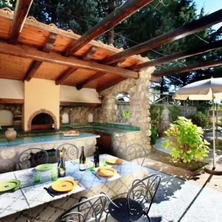 Hera In Massa Lubrense Coast Hotel 3*